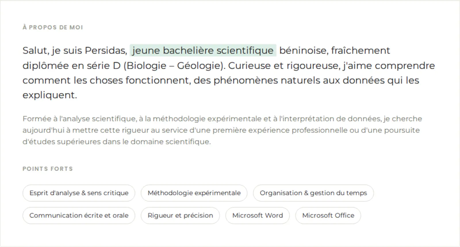 Section À propos de moi avec la présentation et les points forts